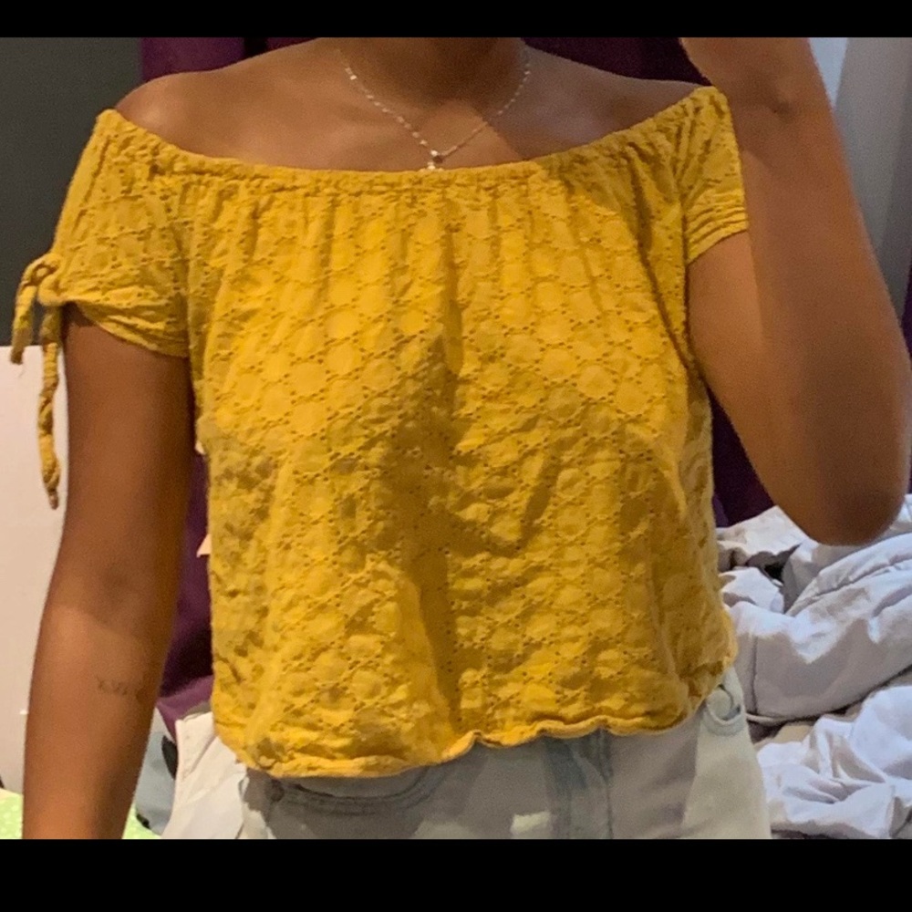 Open Shoulder Print Side Bow Crop Top